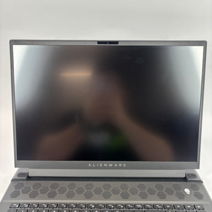 Alienware M18 R2 18" i9-14900HX 2.2GHz 32GB RAM 2TB SSD 1TB SSD GeForce RTX 4070 READ
