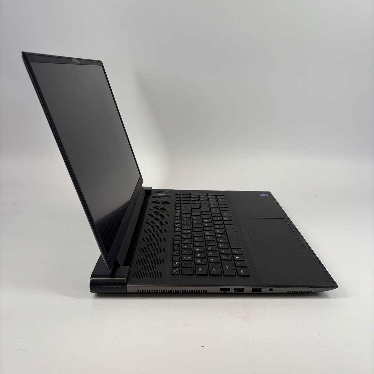 Alienware M18 R2 18" i9-14900HX 2.2GHz 32GB RAM 2TB SSD 1TB SSD GeForce RTX 4070 READ