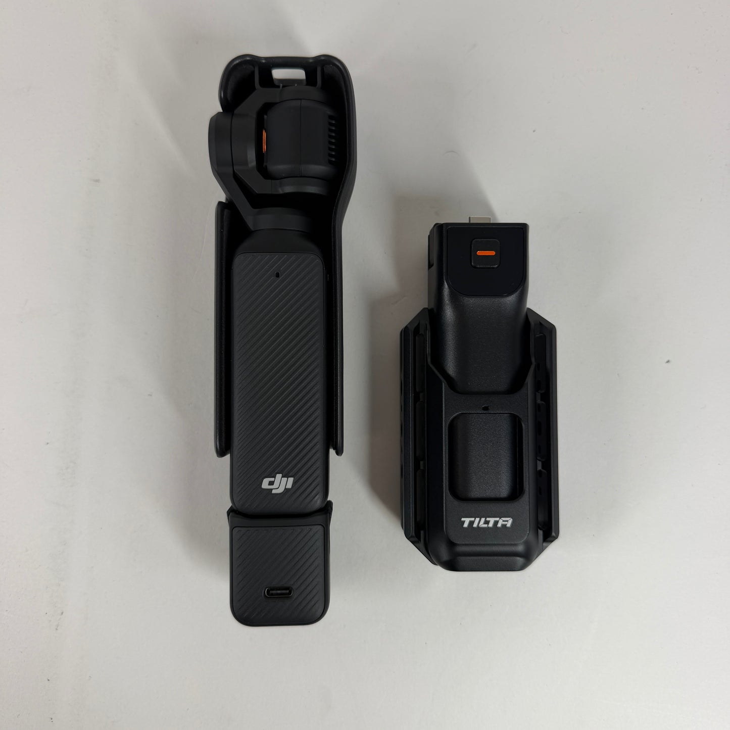 DJI Osmo Pocket 3 9.4MP 3-Axis Gimbal Camera PP-101 w Battery Handle