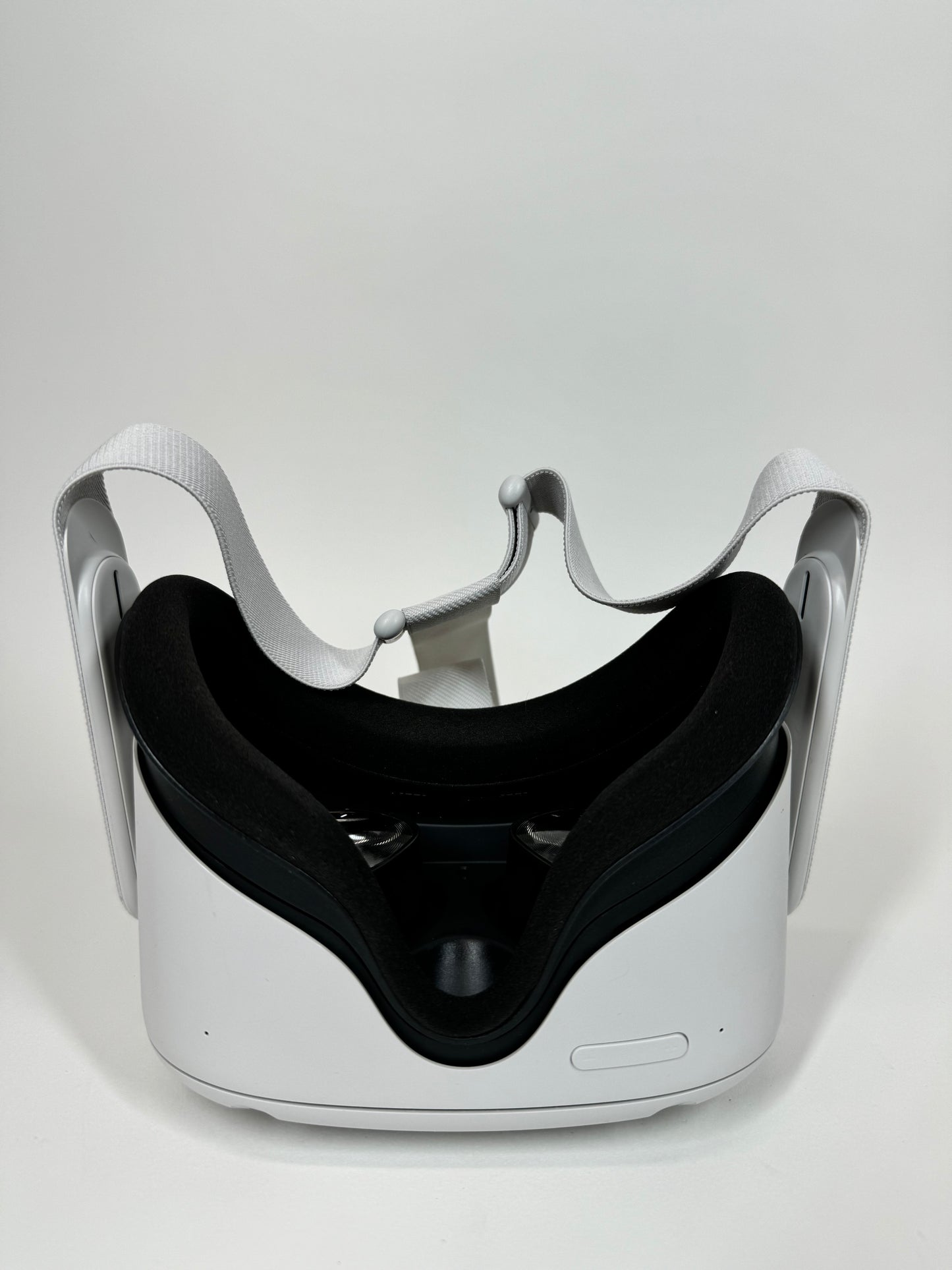 Oculus Quest 2 128GB Standalone All-in-One VR Headset KW49CM