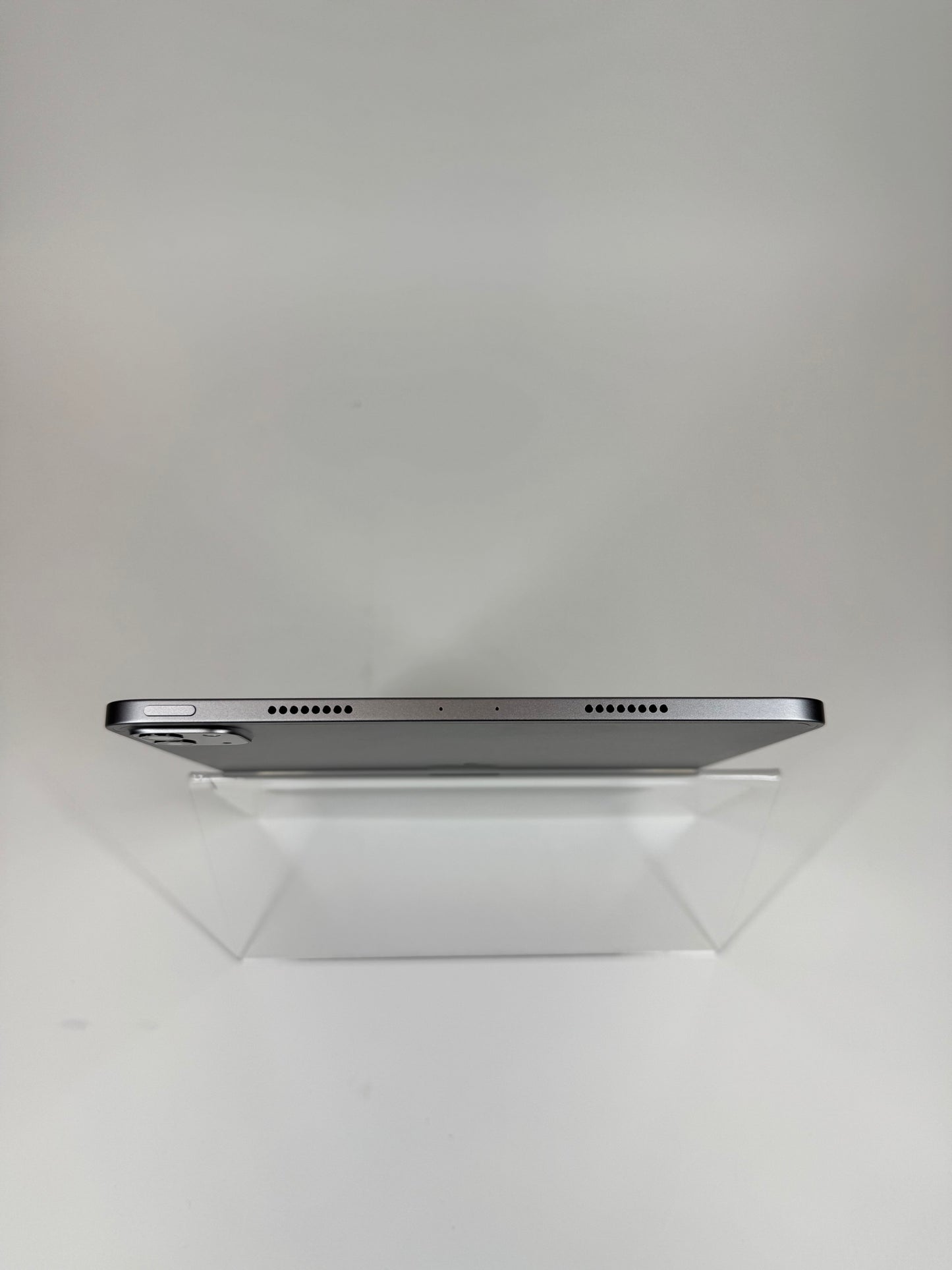 WiFi Only Apple iPad Pro 11" 4th Gen 128GB 17.1 Silver MNXD3LL/A