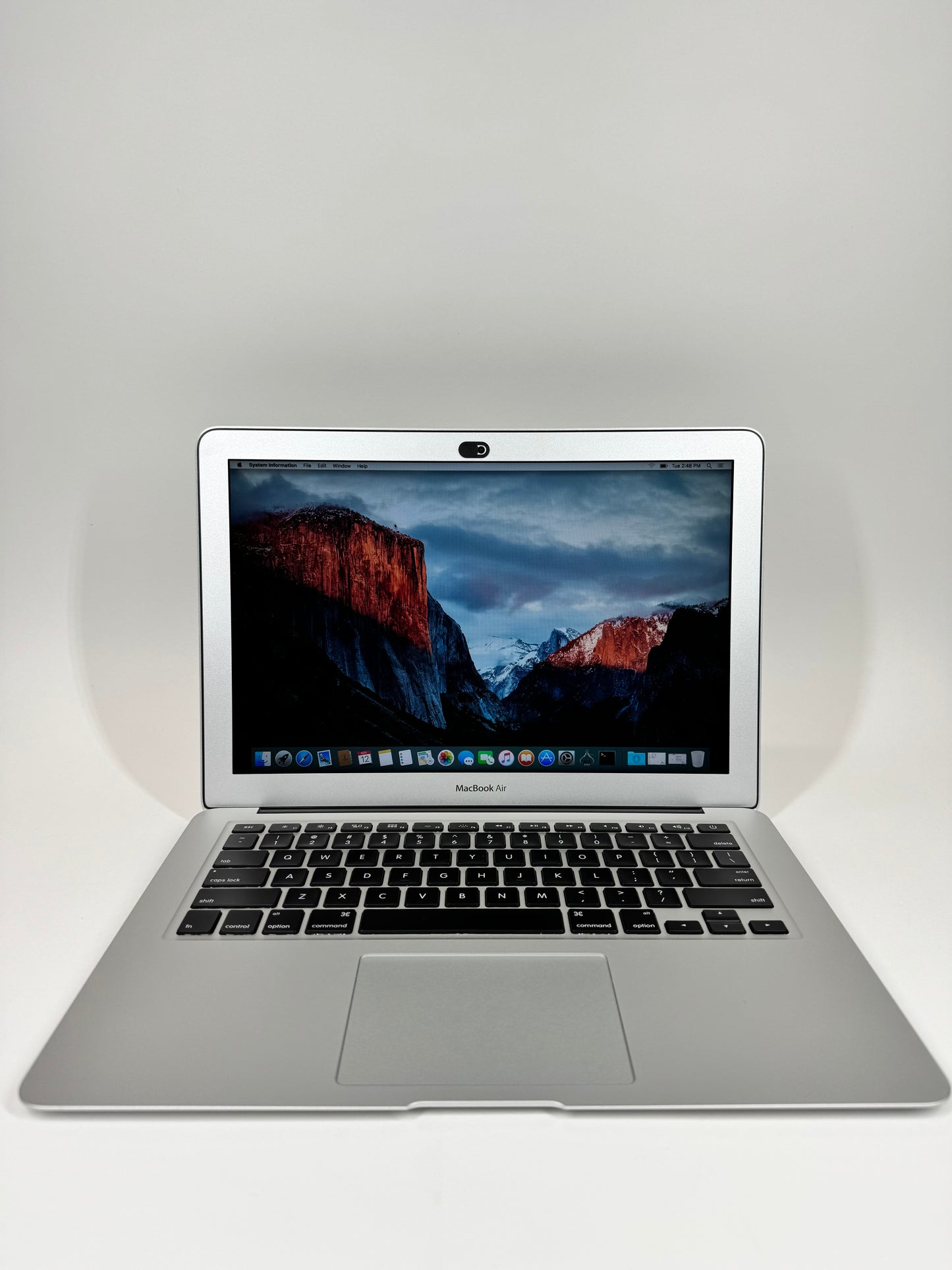 2015 Apple MacBook Air 13" i5 1.6GHz 8GB RAM 128GB SSD Silver A1466