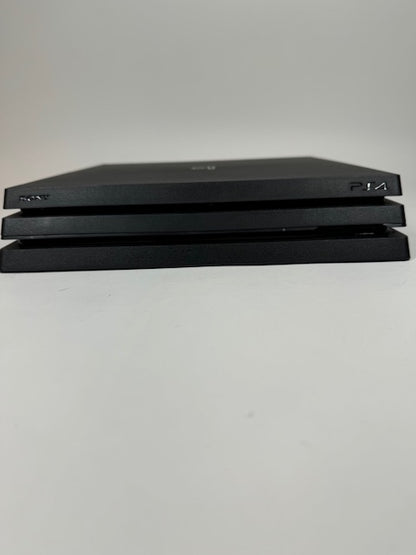 Broken Sony PlayStation 4 Black - For Parts Only